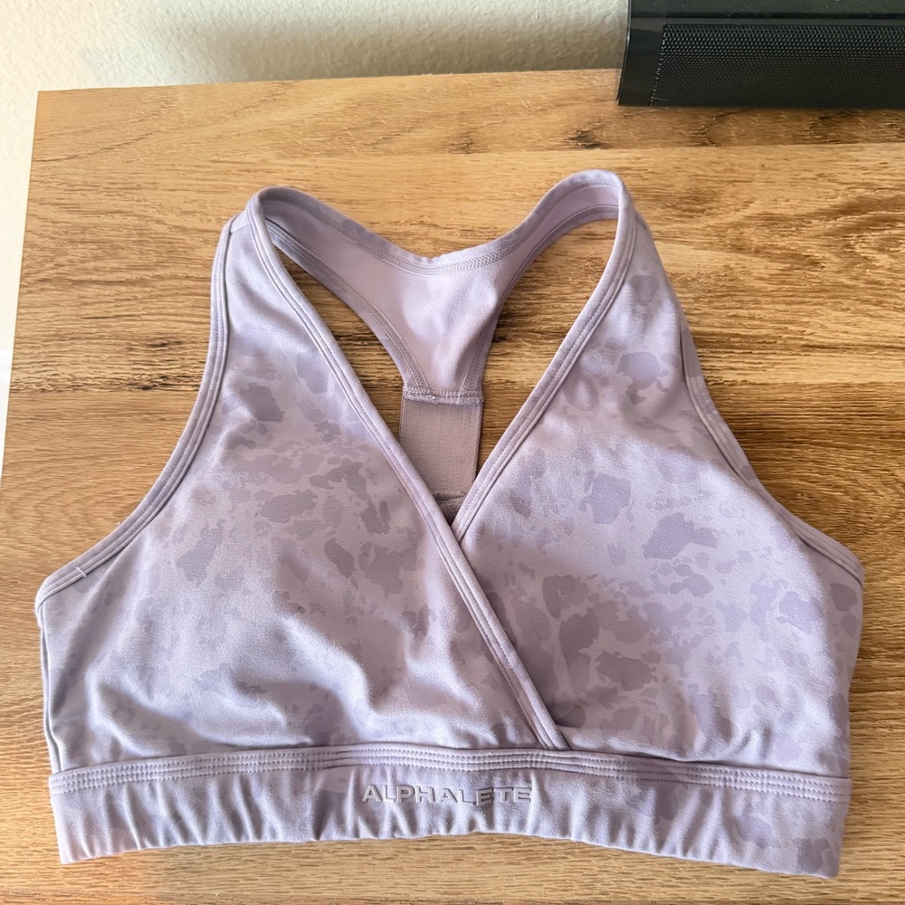 Alphalete Women's Light Purple Sports Bra